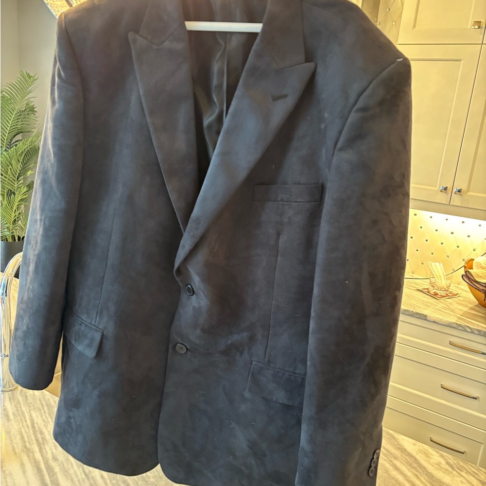 Men’s black suede look blazer size 48 sports coat style it up !
